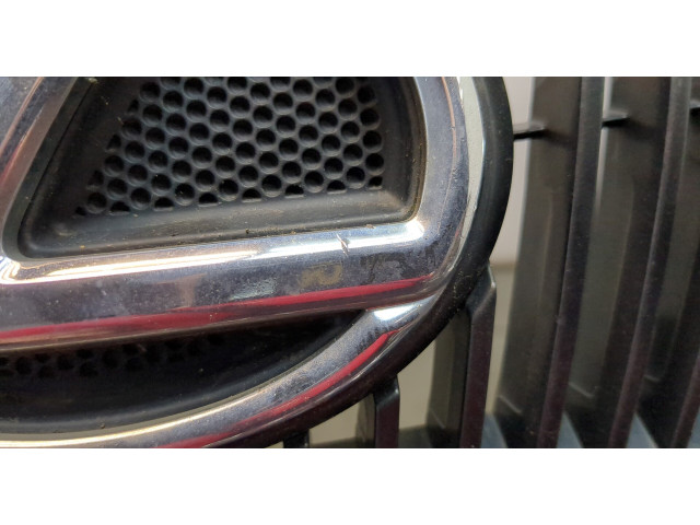 Решетка радиатора  Lexus IS 2005-2013          5311153120