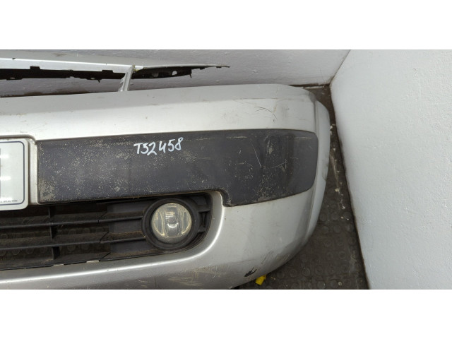 Бампер  Renault Megane 2 2002-2009 передний   