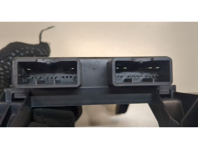 Блок комфорта  Lincoln Navigator 2006-2014      7L7414C177AK   