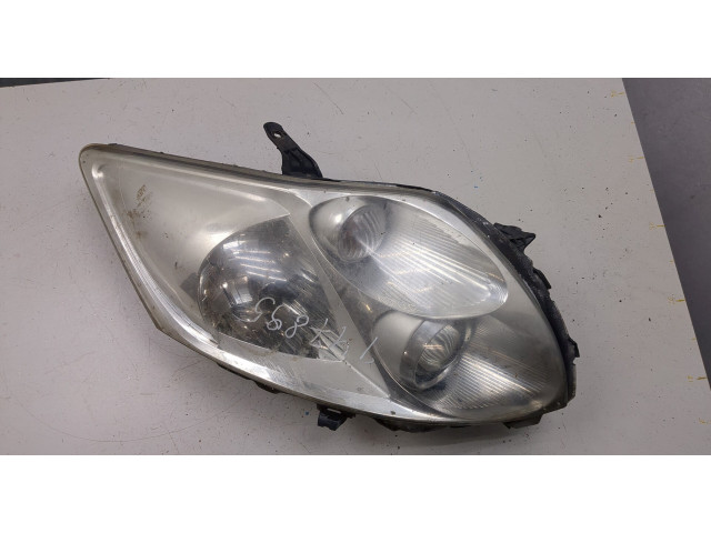 Фара передняя  Toyota Auris E15 2006-2012 правая 