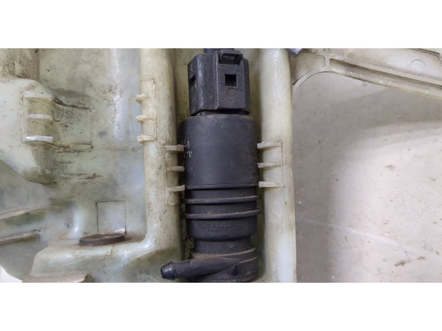 Бачок омывателя  Mercedes ML W163 1998-2004    