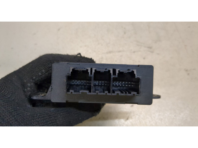 Блок комфорта  Chevrolet Volt 2015-2019      527932523, 84026741  