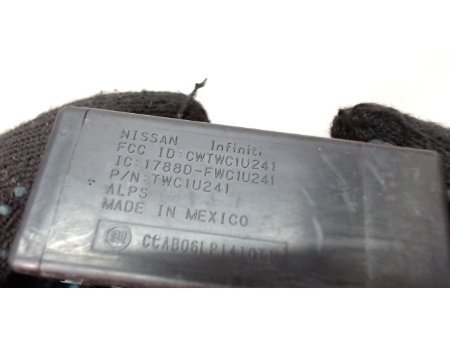 Блок комфорта  Nissan Pathfinder 2004-2014      1788D-FWC1U241   