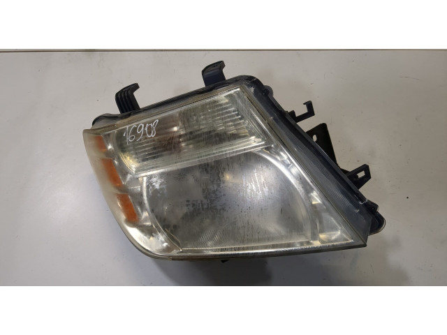 Фара передняя  Nissan Pathfinder 2004-2014 правая 