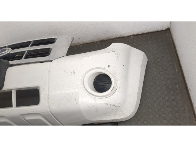 Решетка радиатора  Ford Escape 2007-2012          
