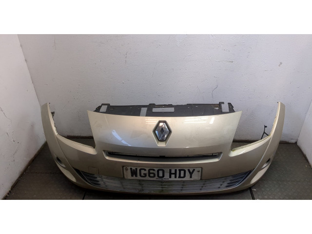Бампер  Renault Scenic 2009-2012 передний   