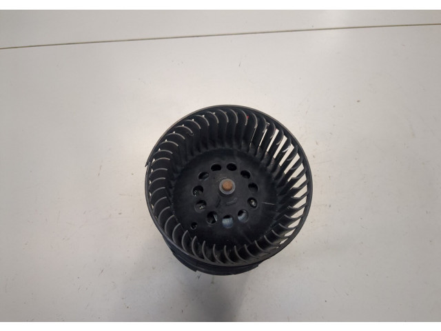 Моторчик печки  Renault Megane 3 2009-2016 27210497R   3   272104937R   