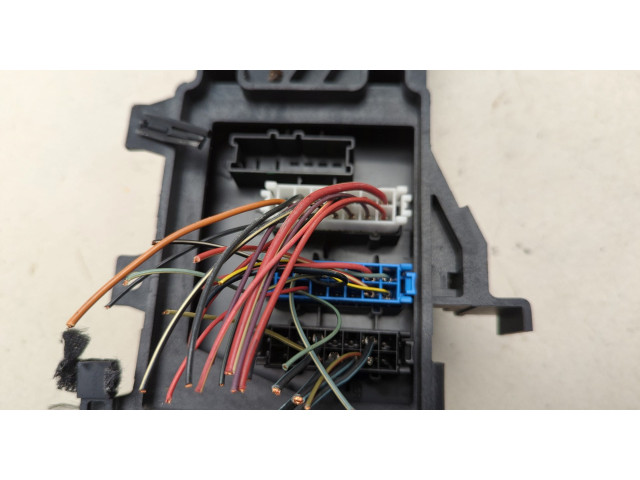 Блок предохранителей  Mercedes GL X164 2006-2012      A1645403072, A1645451940   