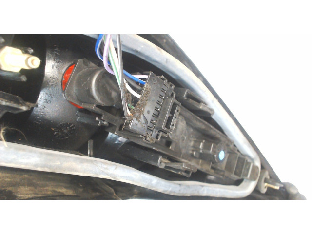 Задний фонарь     7701040957   Renault Laguna 1994-2001 