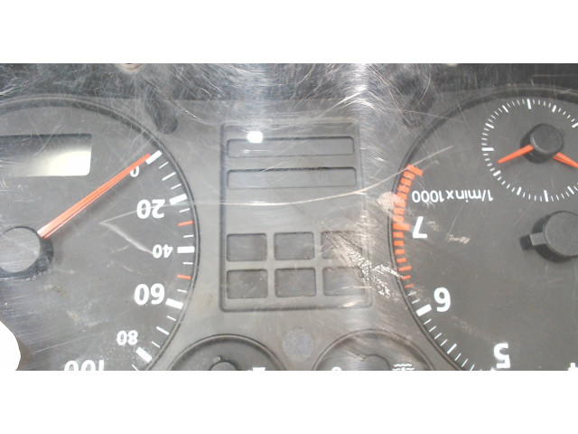 Панель приборов  Audi A3 (8L1) 1996-2003       8l0919860a     1.6  Бензин