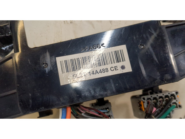 Блок предохранителей  Ford Explorer 2001-2005      5L2T14A488CE   