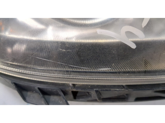 Фара передняя  Mazda 5 (CR) 2005-2010 правая 