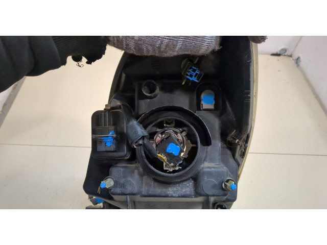 Фара передняя  Nissan Note E11 2006-2013 правая 