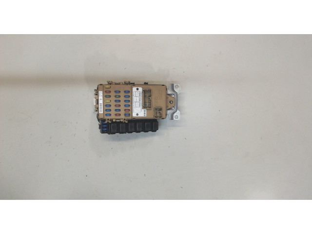 Блок предохранителей  Subaru Forester (S11) 2002-2007      82201SA001     2.5