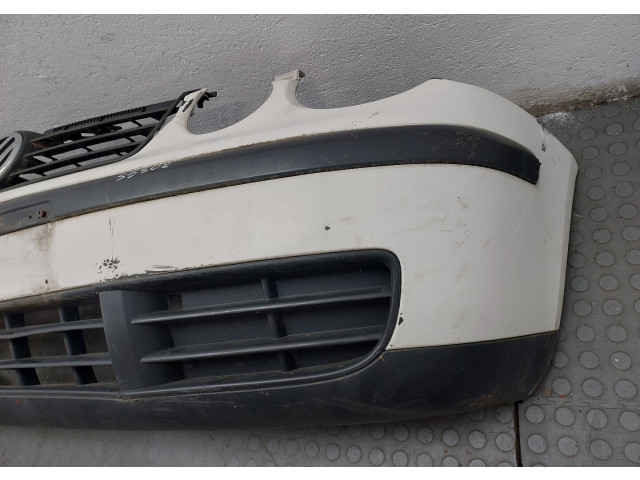 Бампер  Volkswagen Polo 2001-2005 передний   