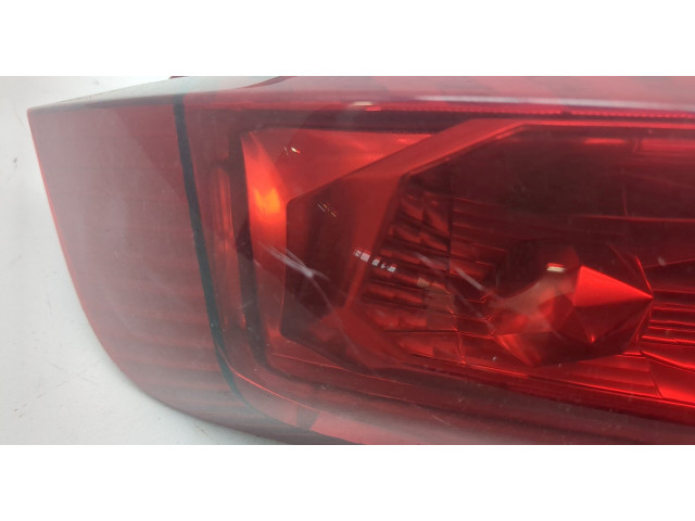 Задний фонарь        Nissan X-Trail (T30) 2001-2006 