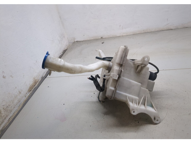 Бачок омывателя  Toyota Auris E15 2006-2012    