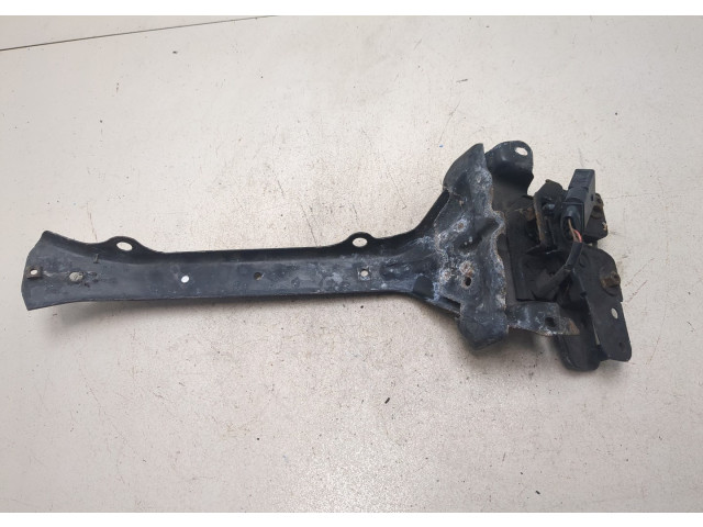 Замок капота  Volkswagen Touareg 2002-2007     