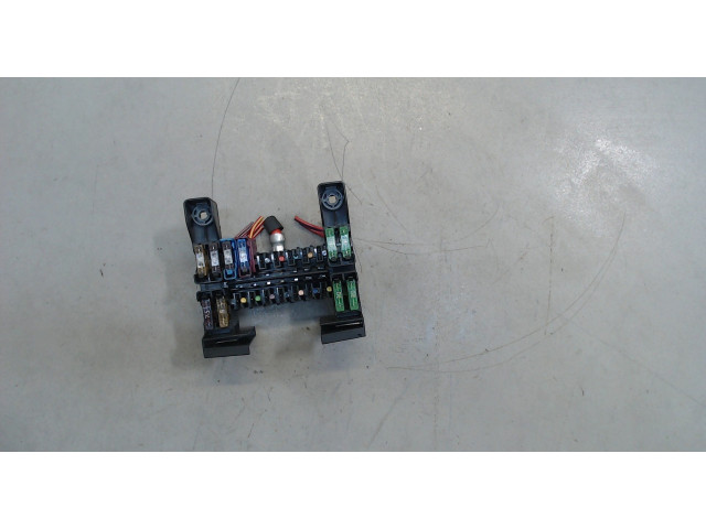 Блок предохранителей  Mercedes E W211 2002-2009      13943281     2.7