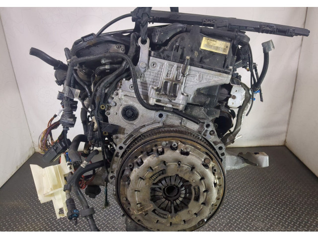 Клапанная крышка двигателя ДВС  BMW 3 E90, E91, E92, E93 2005-2012      