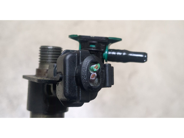 Форсунка топливная  Ford S-Max 2006-2010    0445115025     