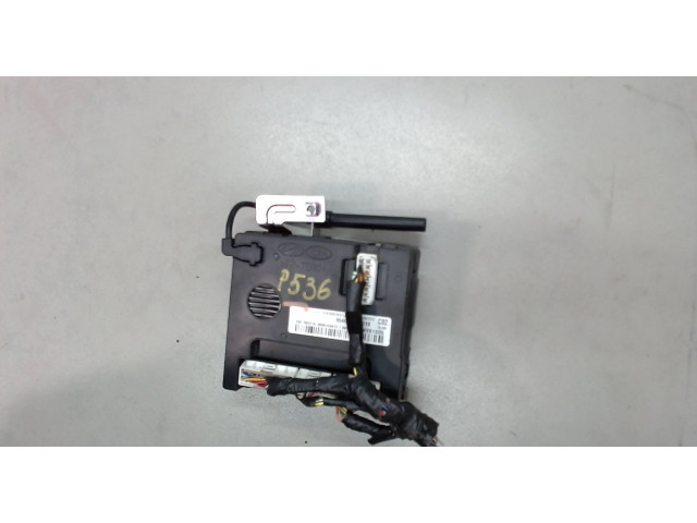 Блок БСМ  Hyundai Santa Fe 2005-2012      95400-0W210     3.3