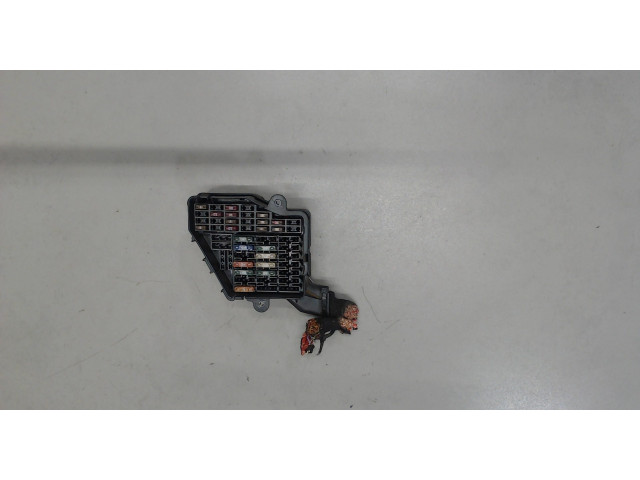 Блок предохранителей  Audi A6 (C6) 2005-2011      8D2941824     3
