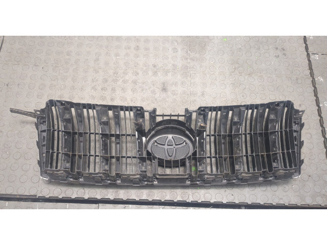 Решетка радиатора  Toyota Land Cruiser Prado (150) - 2009-          
