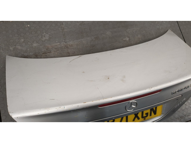Замок багажника  Mercedes C W203 2000-2008       