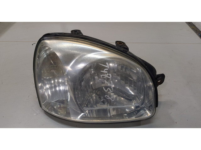 Фара передняя  Hyundai Santa Fe 2000-2005 правая 