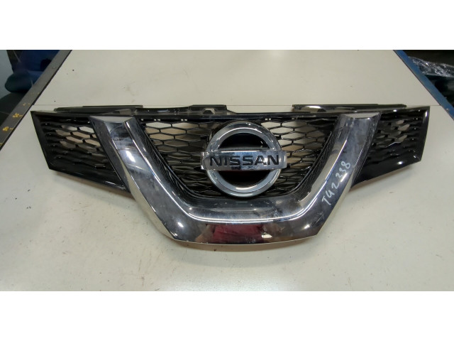 Решетка радиатора  Nissan X-Trail (T32) 2013-       , Nissan   ,   2013- 1.6, 1.6 