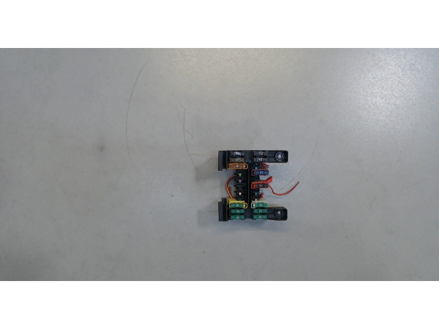 Блок предохранителей  Mercedes E W211 2002-2009      13943281c     3.2