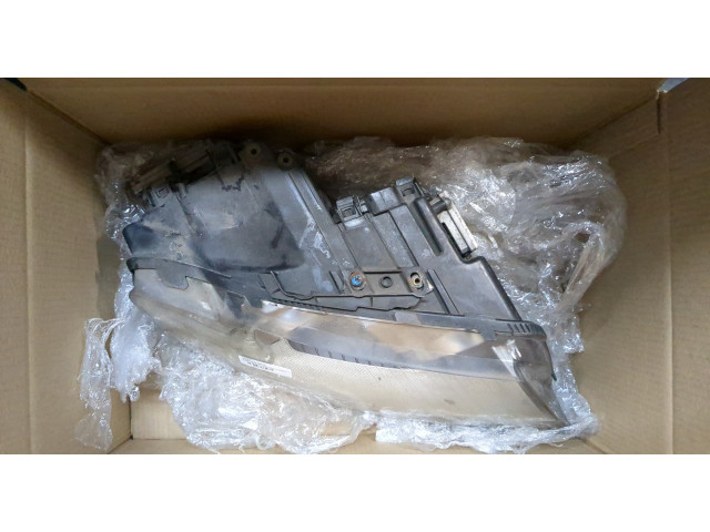 Фара передняя  Audi A8 (D3) 2002-2010 правая 