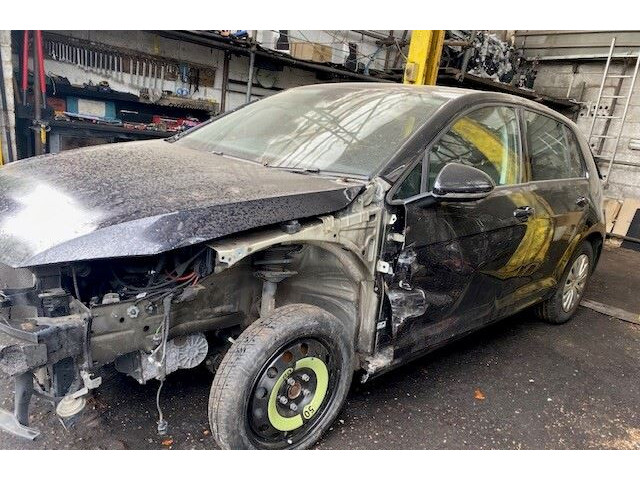 Диск тормозной  Volkswagen Golf 7 2012-2017 1.4  задний     1K0615601AB      