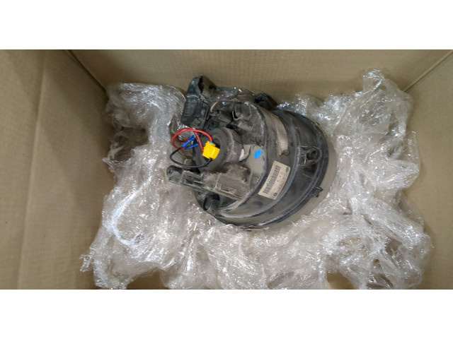 Фара передняя  Jeep Patriot 2007-2010 правая 