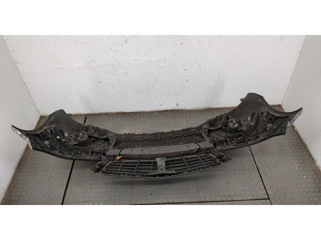 Бампер  Mercedes C W204 2007-2013 передний   
