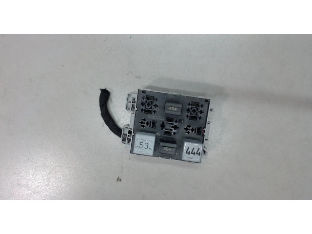 Блок реле  Volkswagen Touareg 2002-2007      7L0937503A    4.2