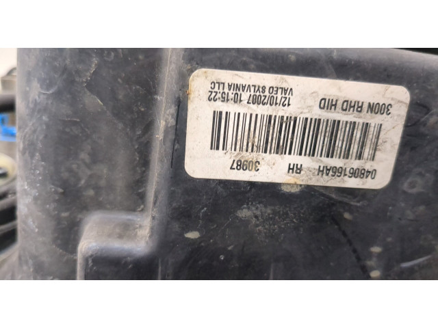 Фара передняя  Chrysler 300C 2004-2011 правая 