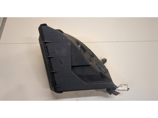 Блок предохранителей  Renault Megane 1996-2002         