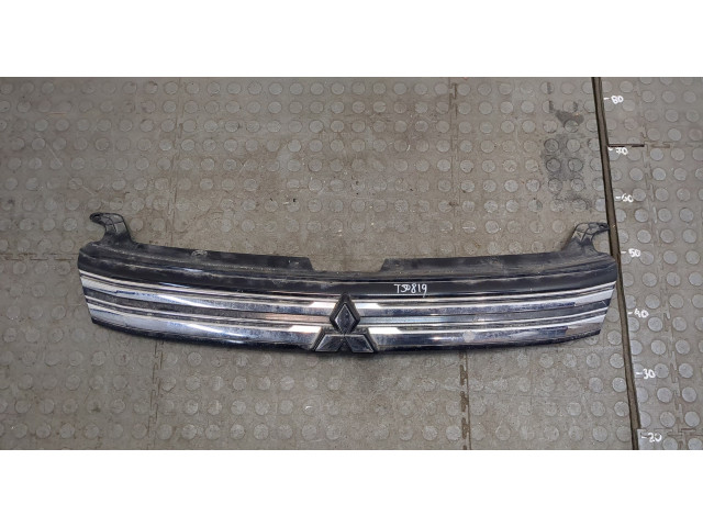 Решетка радиатора  Mitsubishi Outlander 2012-2015          7450A643