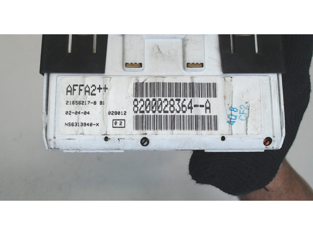 Дисплей бортового компьютера  Renault Trafic 2001-2014 8200028364a        