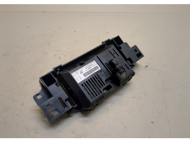 Дисплей мультимедиа  Ford Focus 3 2014-2019 F1FT18B955GC       