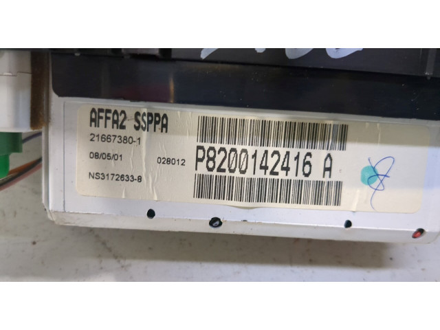 Дисплей бортового компьютера  Renault Scenic 1996-2002 p8200142416a        