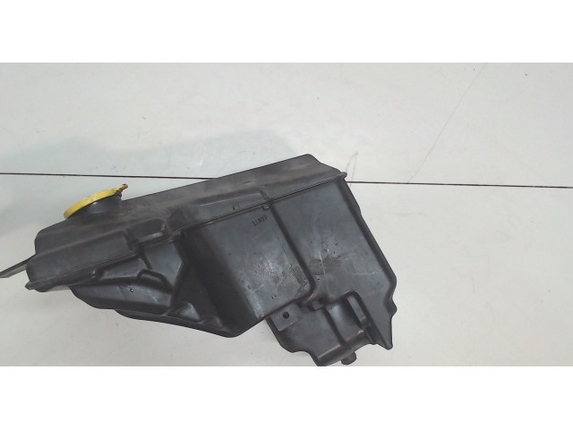 Бачок омывателя  Mazda 6 (GG) 2002-2008 G2D7480B  6   2