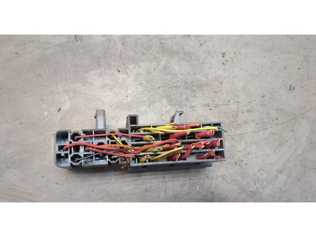 Блок предохранителей  Renault Scenic 2003-2009         