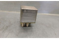   Pojistková skříňka 0015420219   Mercedes-Benz E W124 1987