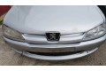 Передняя решётка Peugeot 306        