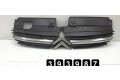 Передняя решётка Citroen C5 2001-2004 года 9636751980      