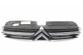 Передняя решётка Citroen C5 2001-2004 года 9636751980      