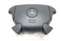 Подушка безопасности водителя    Mercedes-Benz CLK A208 C208